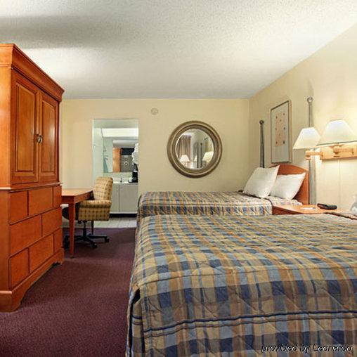 Express Inn & Suites Clearwater Pinellas Park Zimmer foto